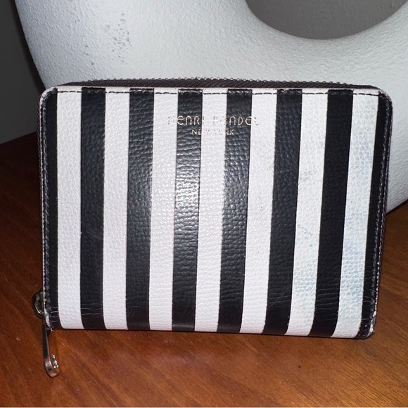 henri bendel Handbags - Henri Bendel Black and White Striped Wallet